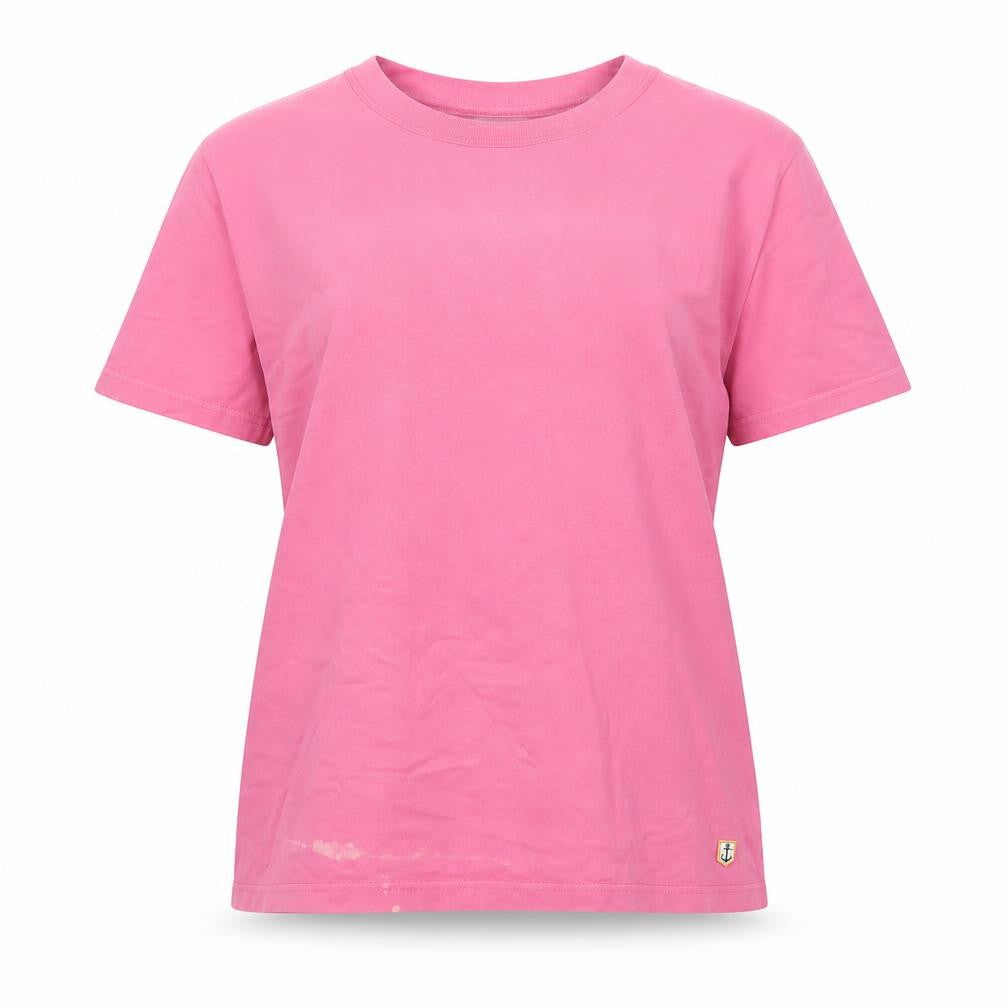 Front view of Amor Lux women’s pink cotton basic t-shirt, size M, crew neck - logo