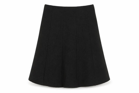 Front view of AMARANTO women’s black polyester swing skirt, size UK 14, zip