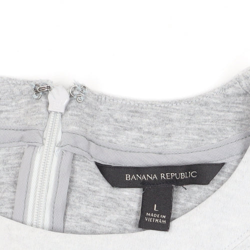 Banana Republic Women's Grey Large Cap Sleeve T-Shirt