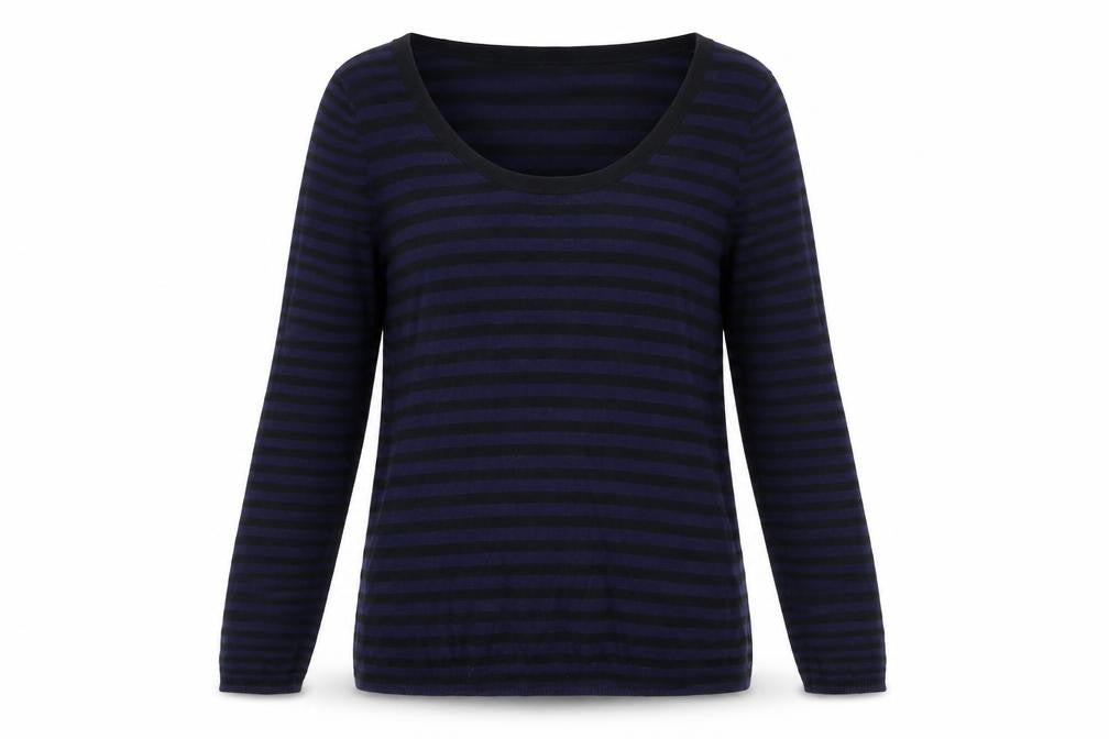 Front view of Gap Women's Black Striped jumper M