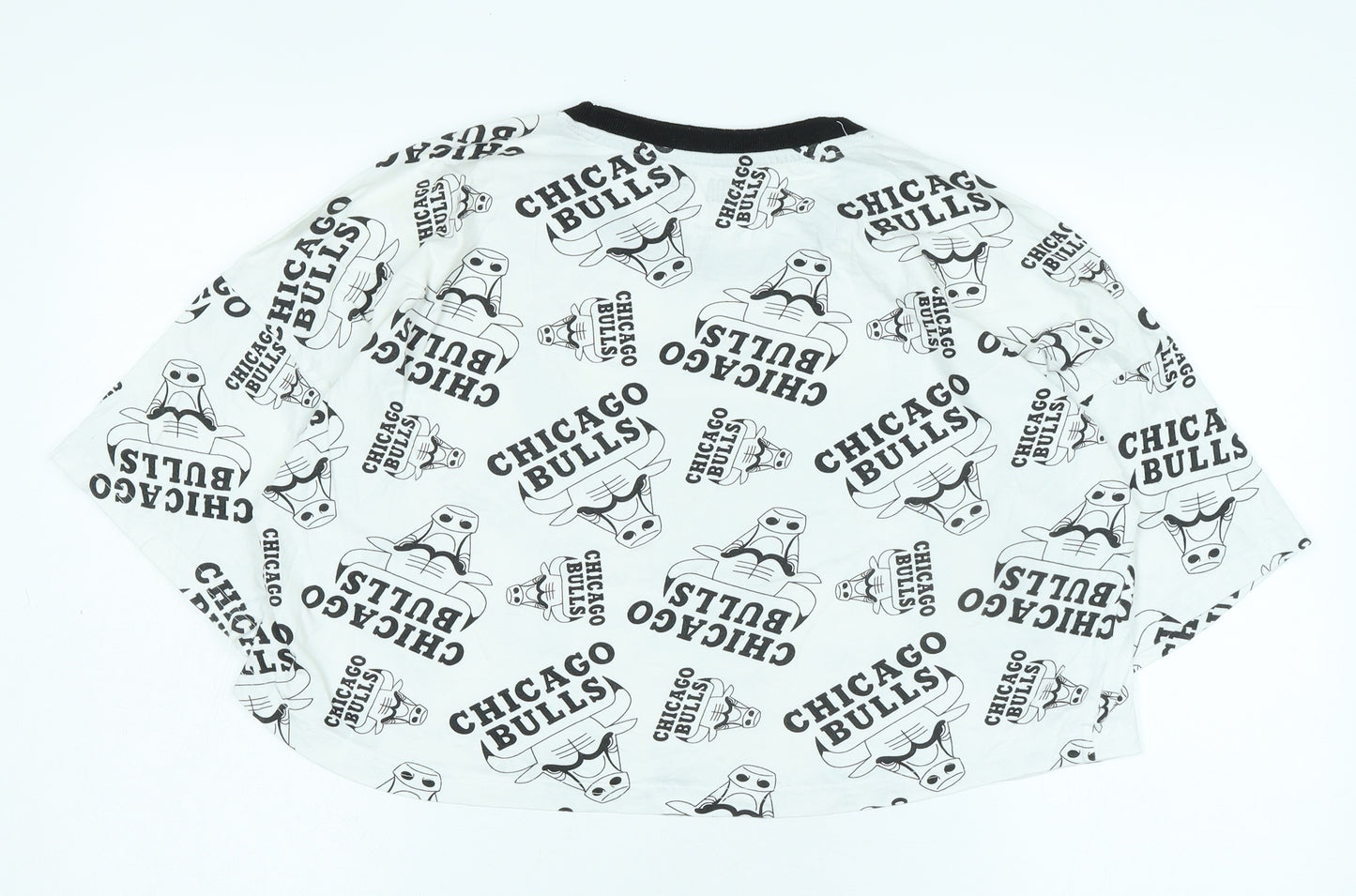 NBA Chicago Bulls Unisex White Cropped T-Shirt M