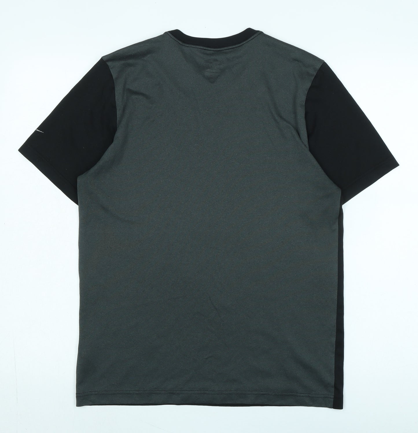 Nike Men's Black Sports T-Shirt in Size S