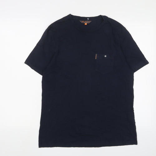 Ben Sherman Men's T-shirt, size Medium.