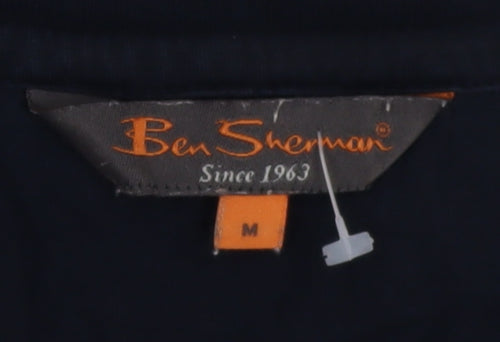 Ben Sherman Men's T-shirt, size Medium.