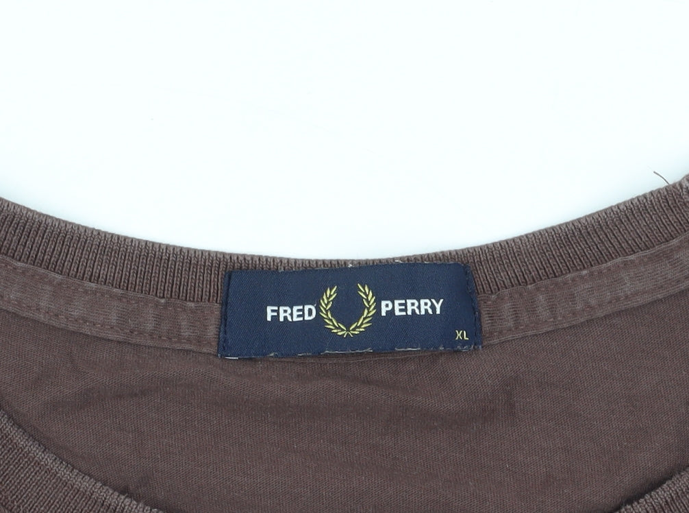 Fred Perry Men's Brown XL Crew Neck T-Shirt Logo Accents