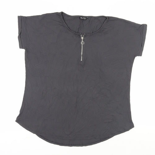 Select Women's Black Basic T-Shirt, Size 16