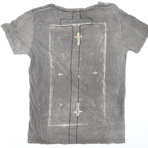 Religion Men's Grey Gothic Art Graphic T-Shirt, Short Sleeve Size L