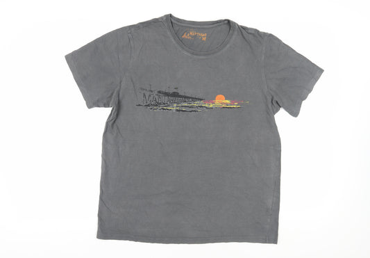 Mantaray Men's Grey Graphic Print T-Shirt Medium