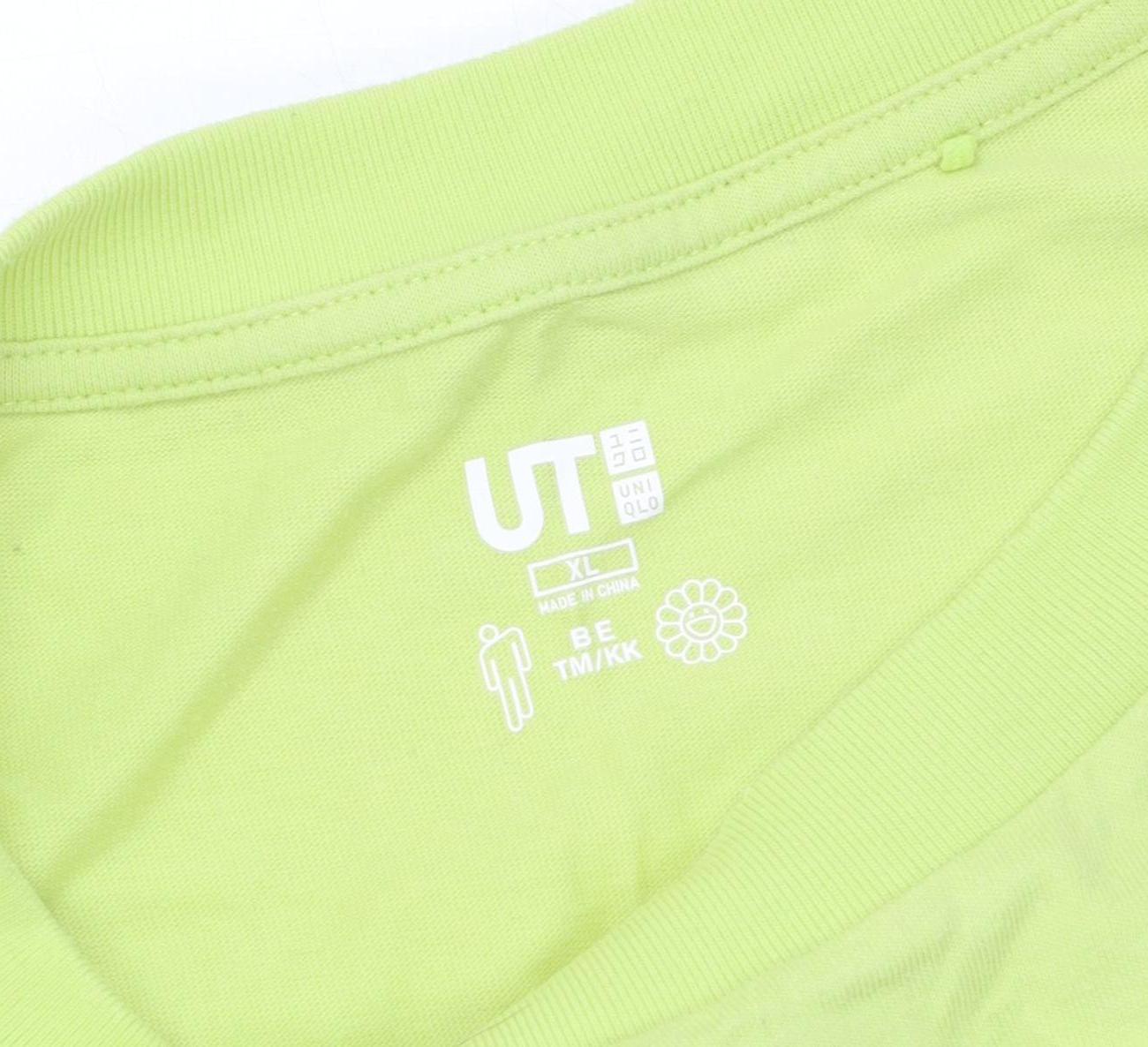 Uniqlo Green XL T-Shirt Anime Graphic Casual