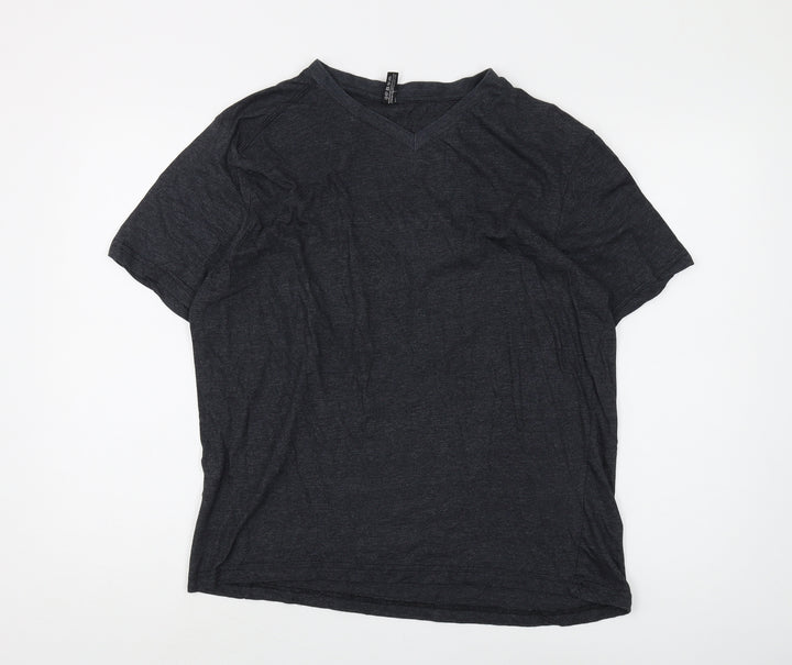 Donnay Men's XL Grey V-Neck T-Shirt