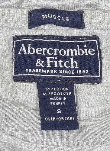 Abercrombie & Fitch Men's Grey Graphic T-Shirt S