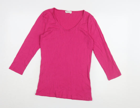 Kettlewell Women's Pink 3/4 Sleeve Scoop Neck T-Shirt M