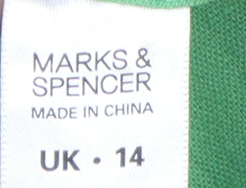Marks & Spencer Women Green Cropped Trousers Size 14