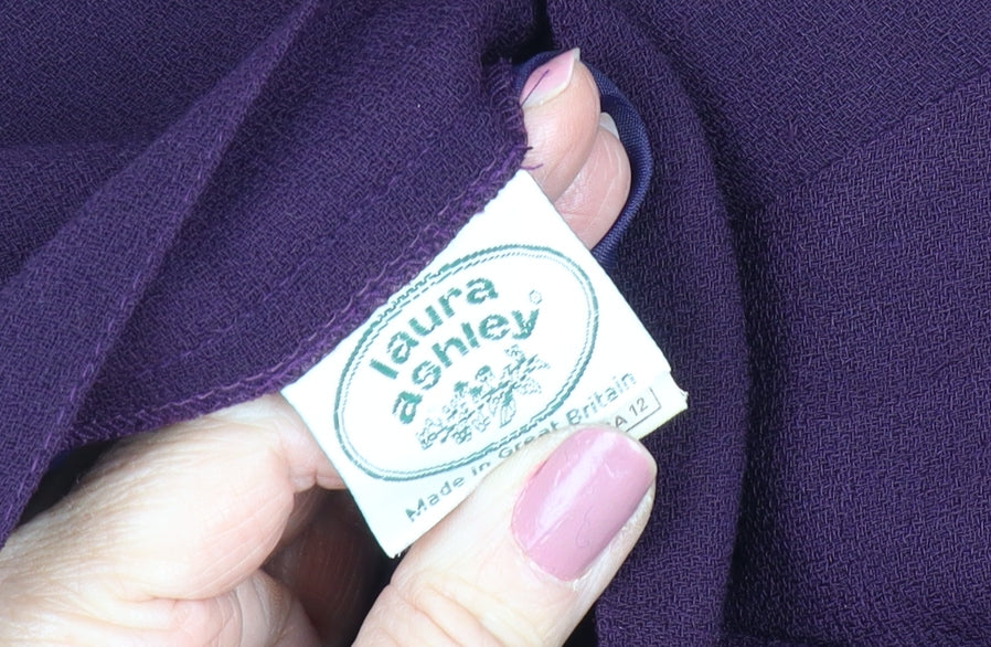 Laura Ashley Women's Purple Wool Flare Skirt - Size 14 Vintage