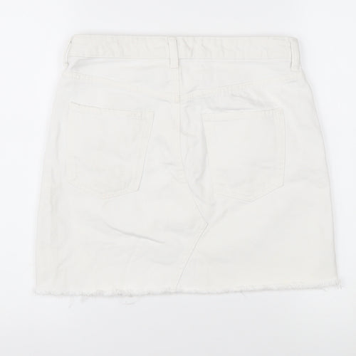 H&M Women’s White Mini Denim Skirt - Size 8