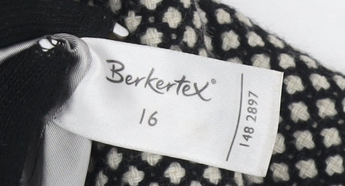 Berkertex Women's Black Blazer Size 16 with Geometric Pattern
