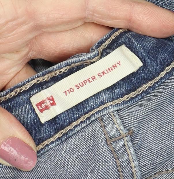 Levi's Women's Blue Skinny Jeans Size 14