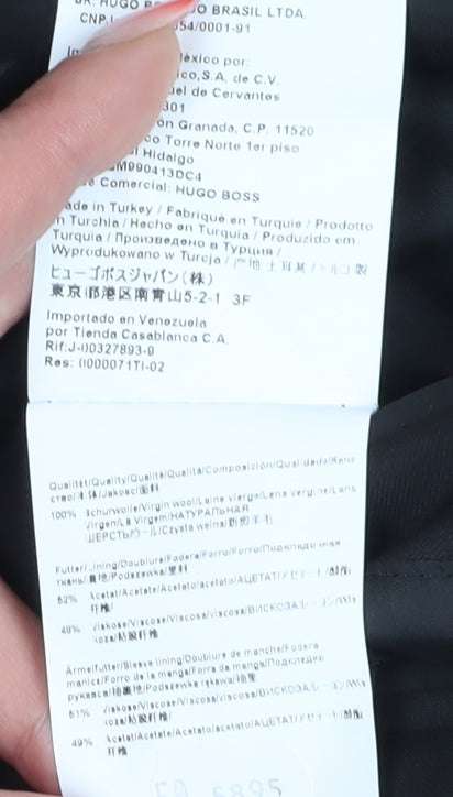 Hugo Boss Men's Black Blazer Size 40R Single-Breasted