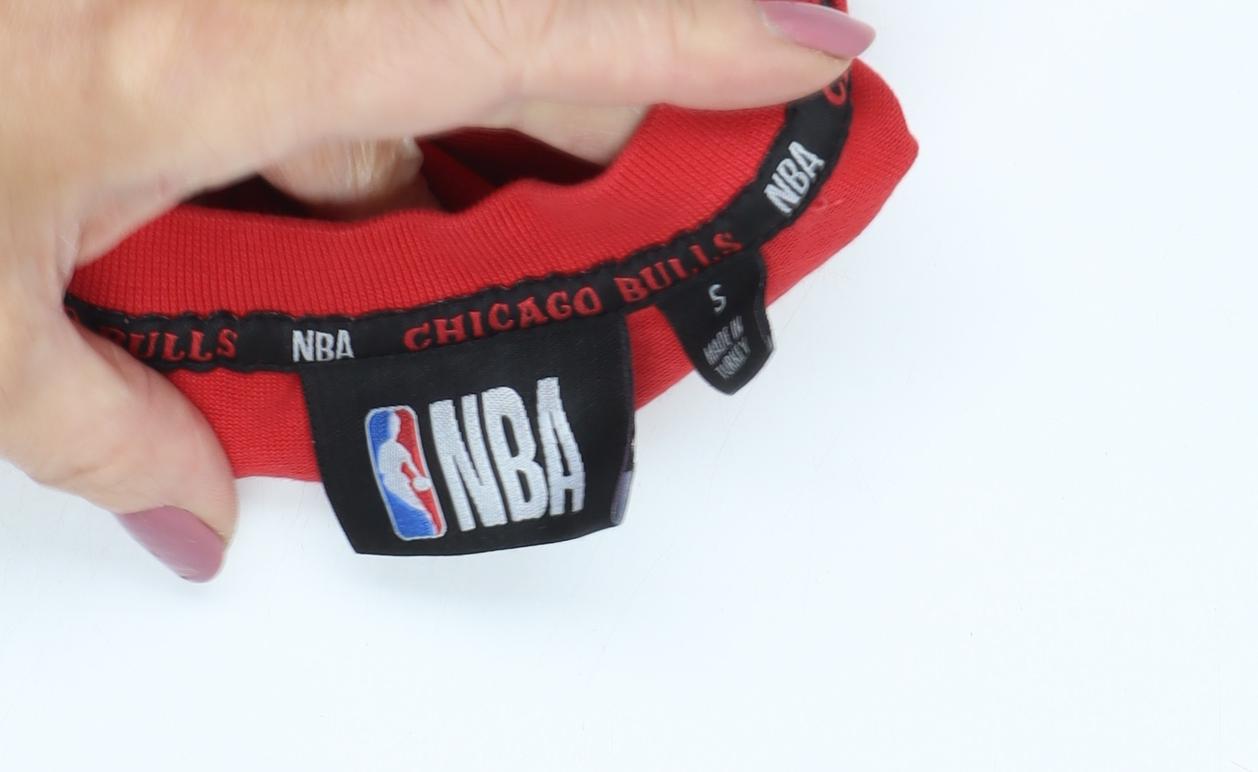 NBA Unisex Red T-Shirt - Size S, Sports Style