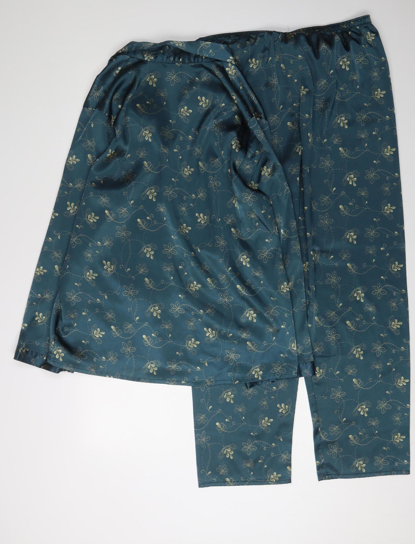 Marks and Spencer Women's Blue Floral Pyjama Set - Size 16