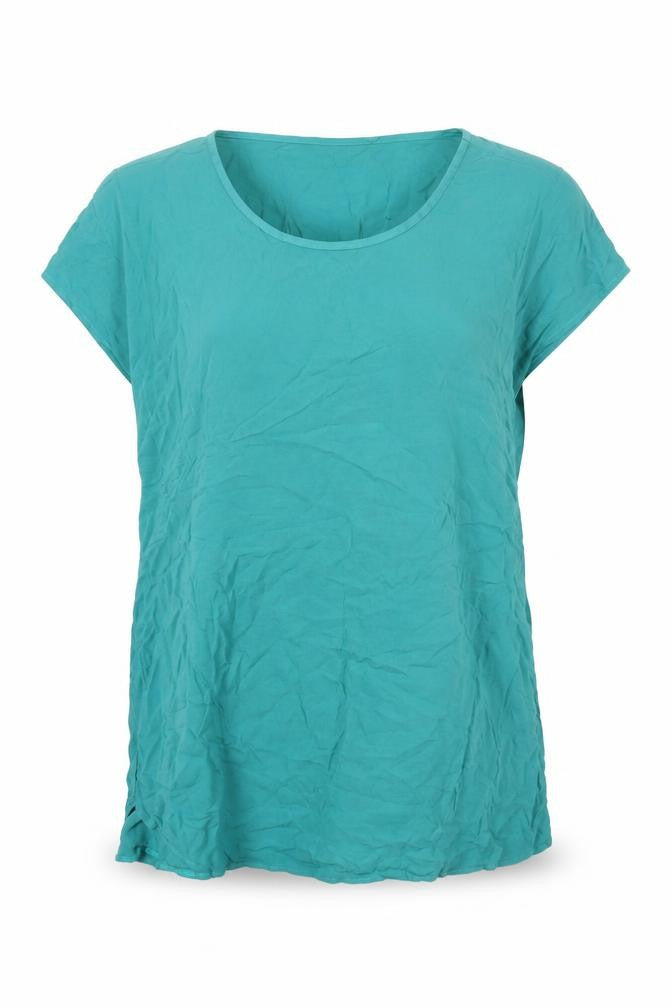 Front view of Vero Moda Women's Green XL Basic T-Shirt