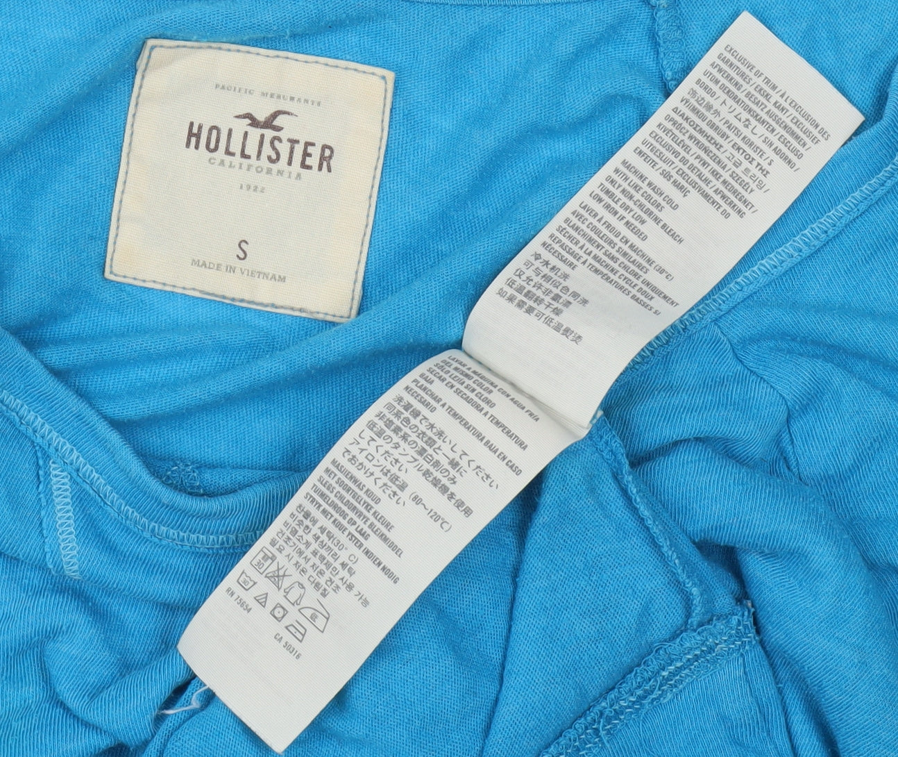 Hollister Women's Blue Basic Long Sleeve T-Shirt