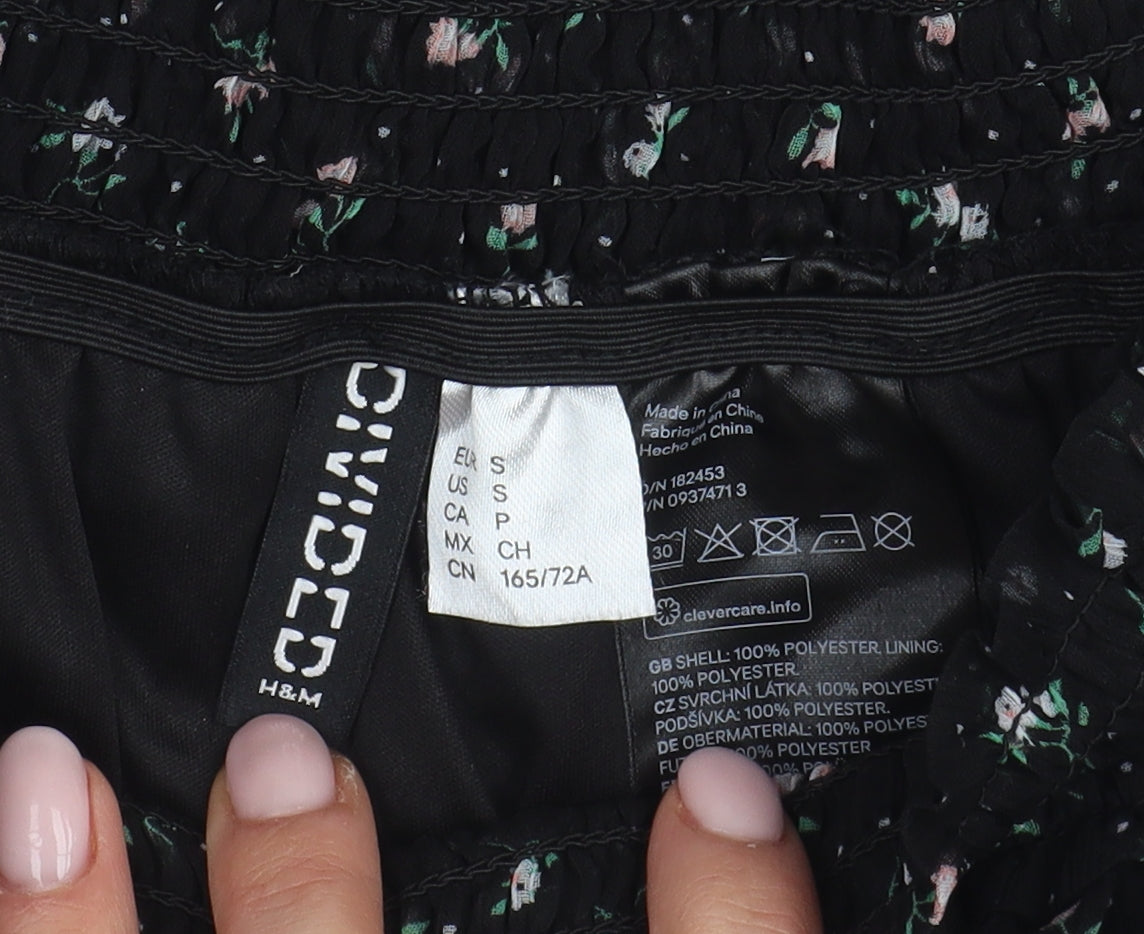 H&M Women's Black Mini Skirt, Size S, Floral Style