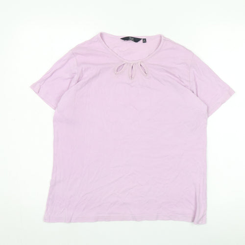 Isle Essentials Women's Pink Basic T-Shirt L