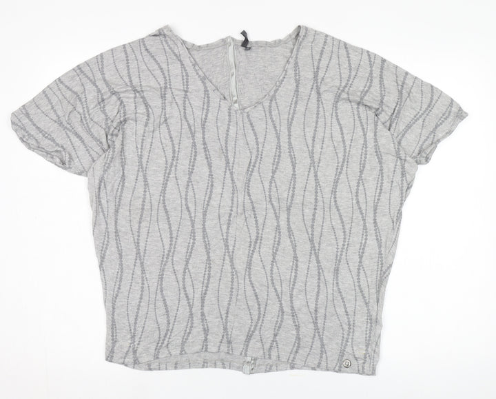 Kangol Women’s Grey V-Neck T-Shirt Size 16