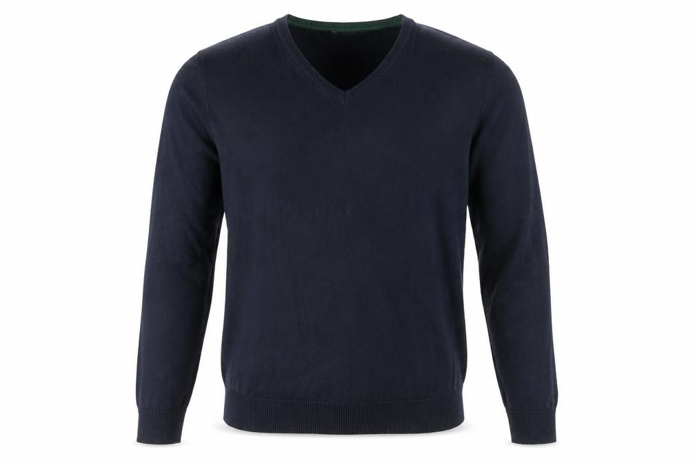 Front view of Gap Men's Black V-Neck Pullover Cotton Jumper M