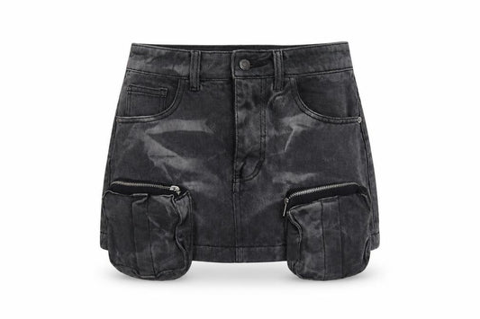 Front view of PRETTYLITTLETHING Women's Short Black Cargo Skirt, size 10