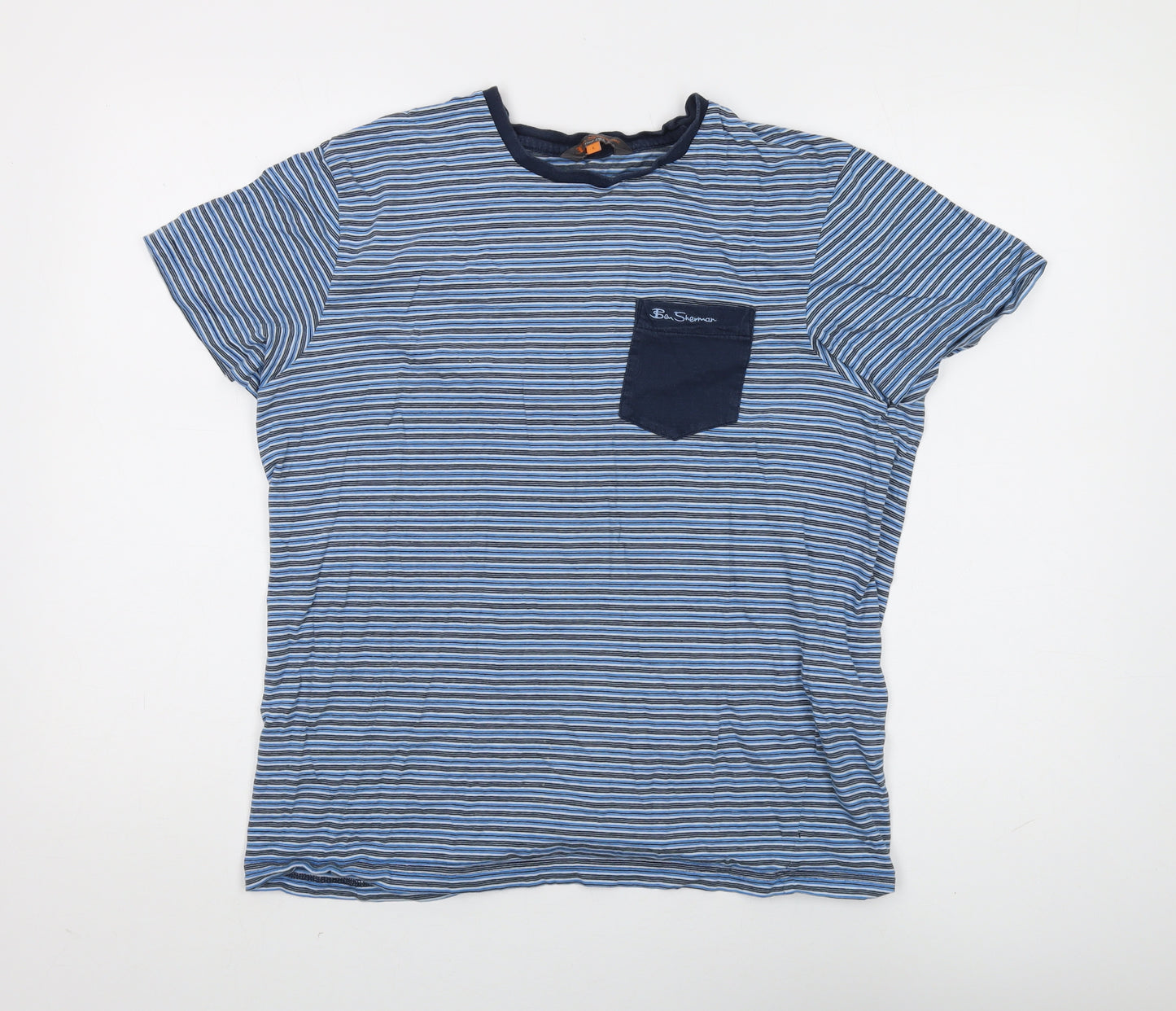 Ben Sherman Men's Blue Striped T-shirt, size Large.