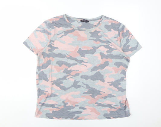 Marks and Spencer Women’s Camouflage T-Shirt Size 16