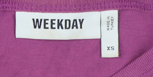 Weekday Purple XS V-Neck T-Shirt for Unisex Adults