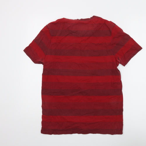 Lyle & Scott Men's Red Striped T-Shirt, Size M