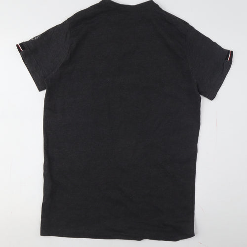 Legend's Men Black V-Neck Contrast Trim T-Shirt M