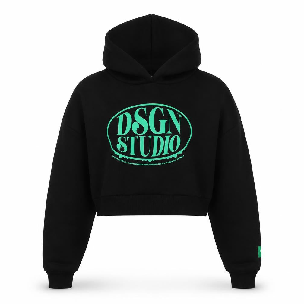 Front view of Boohoo Women's Black Logo Pullover Hoodie M