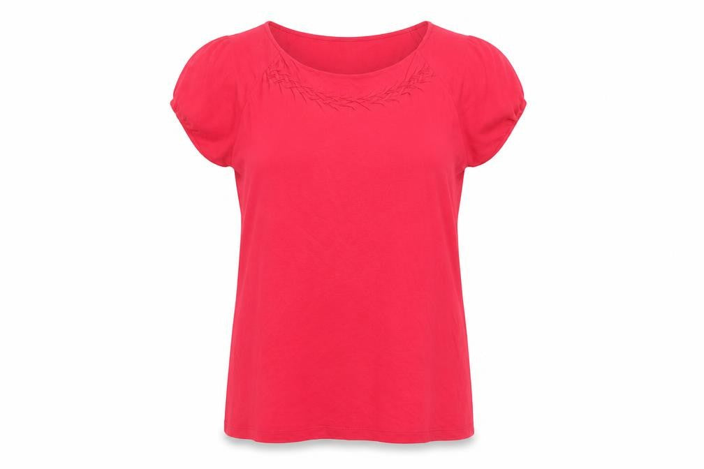Lakeland Women's Red Scoop Neck T-Shirt Size 16
