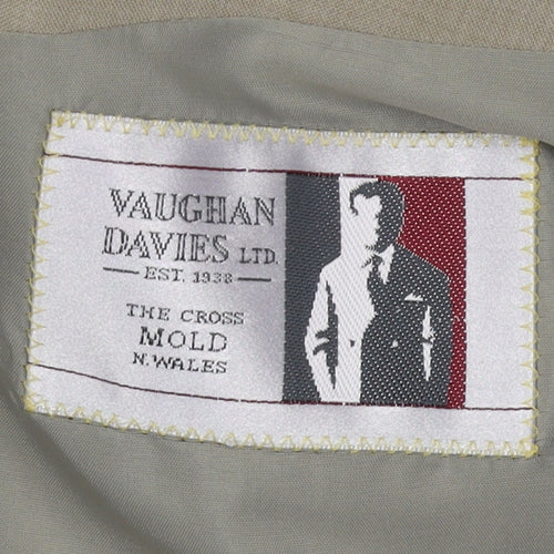 Vaughan Davies Men's Beige Blazer Size 40R Regular Fit