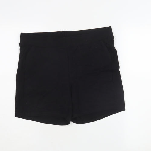 Torrid Women's Black Size 2 Shorts for Casual Wear