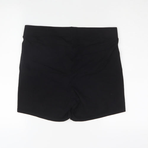 Torrid Women's Black Size 2 Shorts for Casual Wear