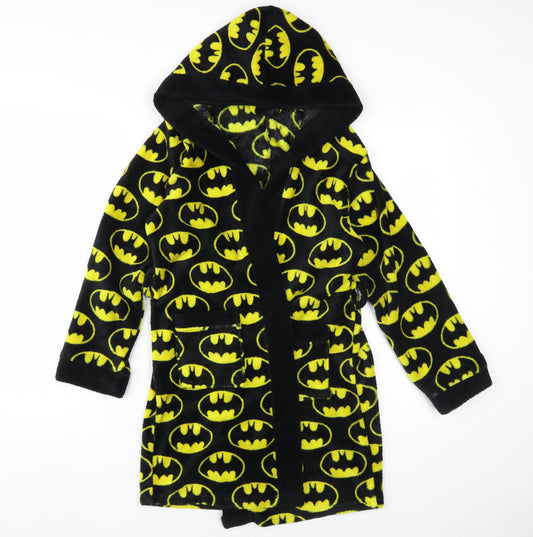 Front view of Batman boys’ black fleece hooded robe age 12-13 graphic print