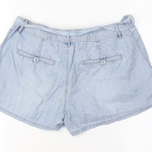 Guess Women's Blue Pleated Chino Shorts Size 4