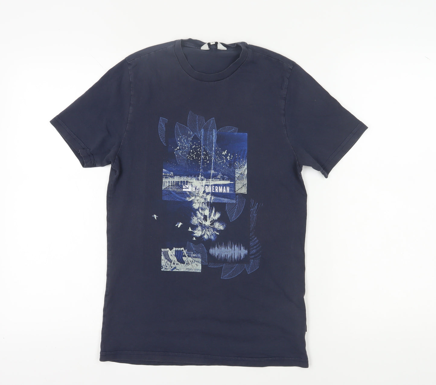 Ben Sherman Men's T-shirt, size Small.