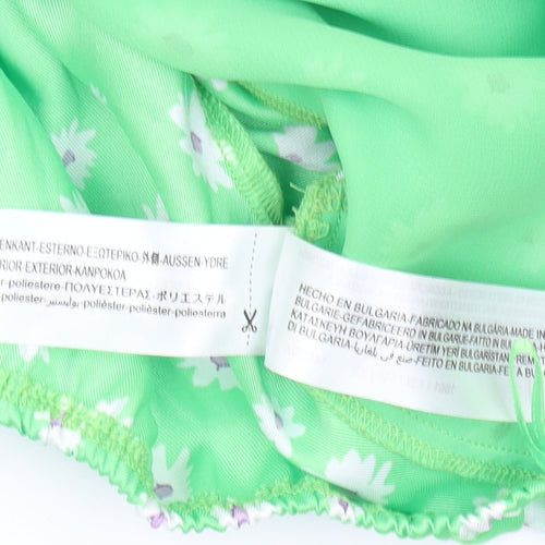 Bershka Women's Green Floral Crop Top XS