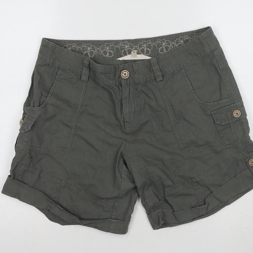Mantaray Women's Green Cargo Shorts Size 14