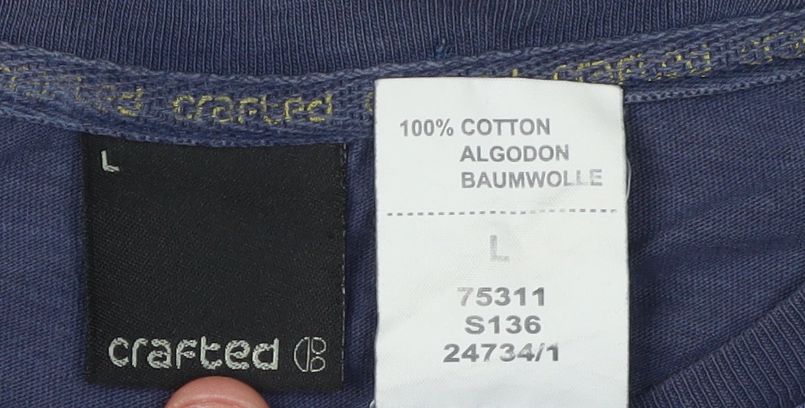 Crafted Men's Blue Graphic Art T-Shirt L