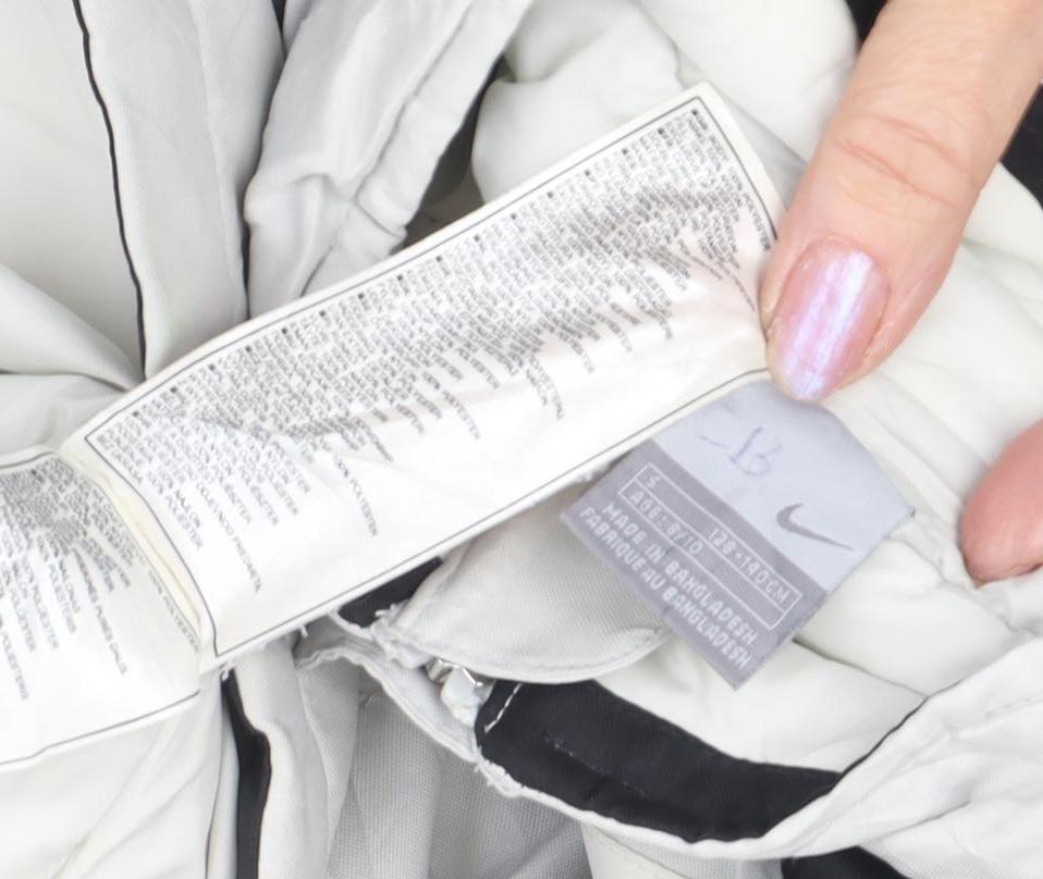 Nike Boys White Black Puffer Jacket 9-10 Years Winter Coat