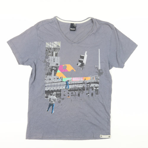 Bench Men's Grey Graphic T-shirt size M