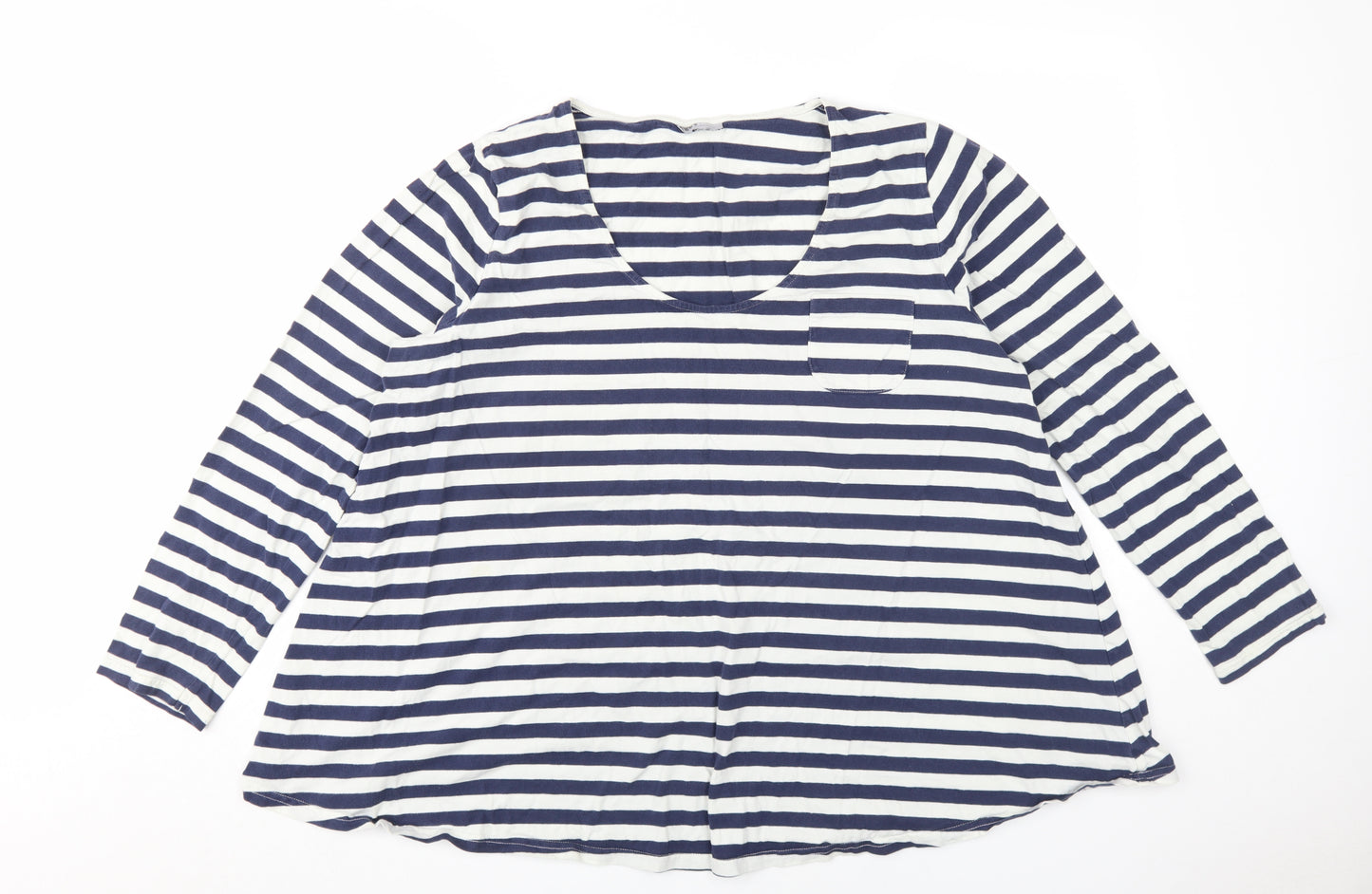 Rogers + Rogers Women's Blue Striped T-Shirt Size 24